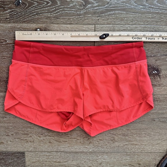 Lululemon Speed Up Shorts Womens 8 Low Rise 3 Inseam Flare True Red W7578S - Picture 4 of 6